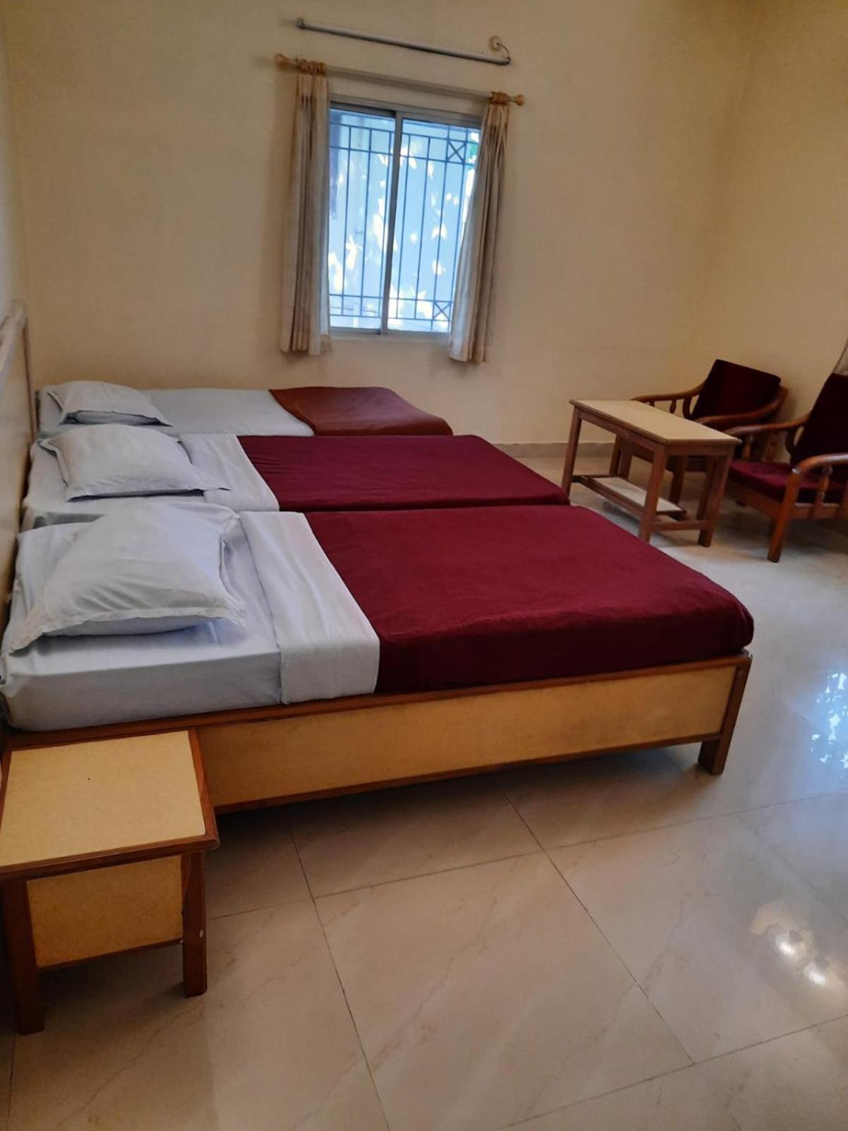 Hotel Gunrock Manor Secundurabad Esterno foto